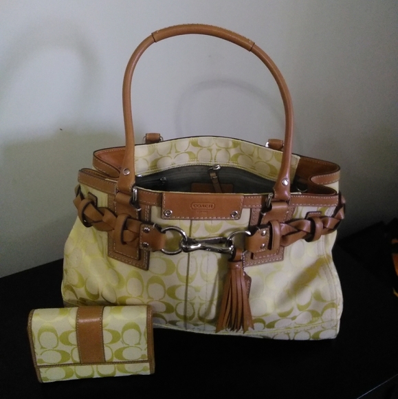 Gently used Coach handbag with wallet. - Picture 9 of 9